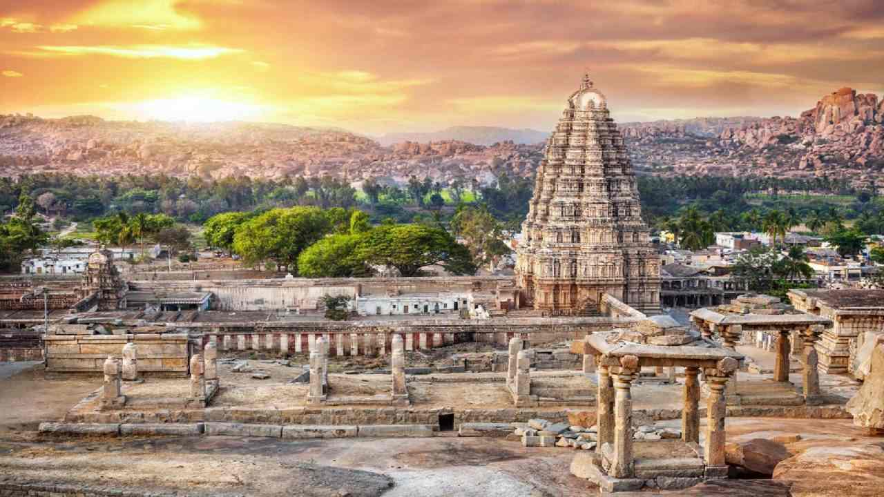  Solo Female Travellers in India