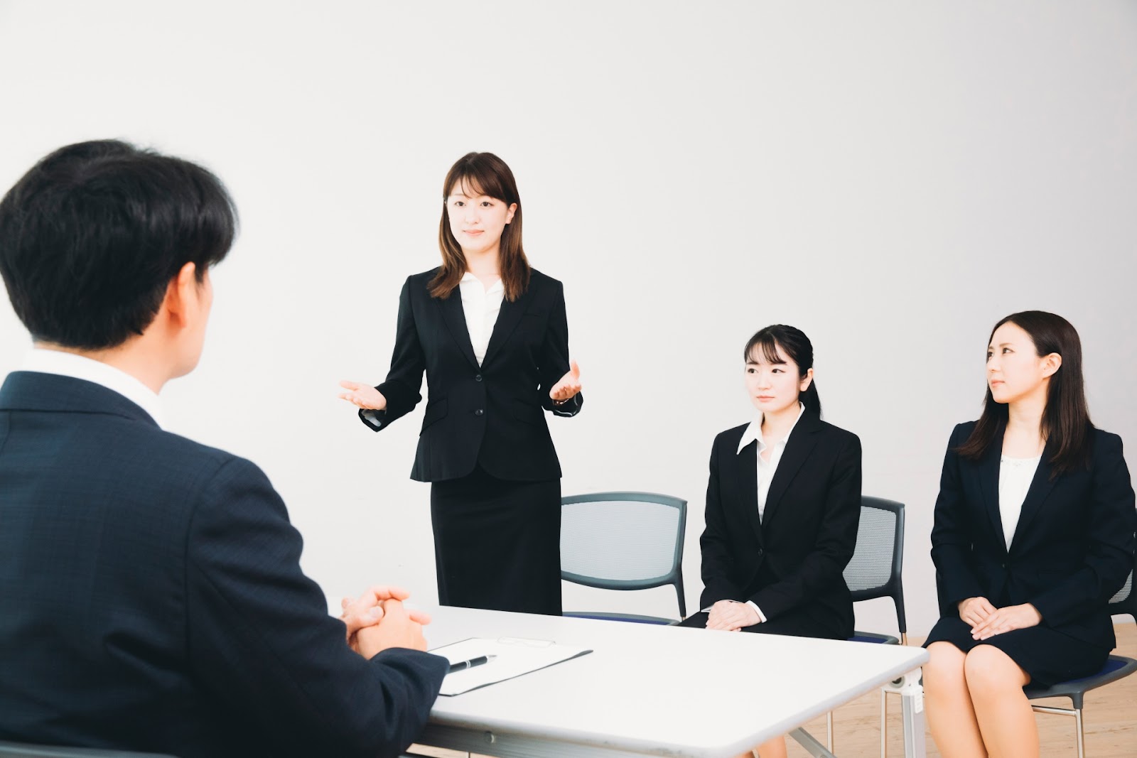 一次面接で企業の面接官が見ているポイント