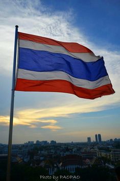 This contains an image of thai flag.