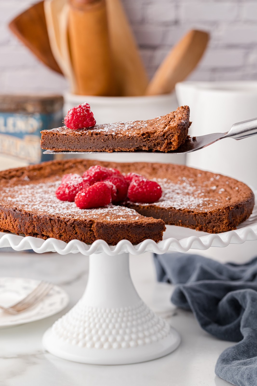 Flourless chocolate cake