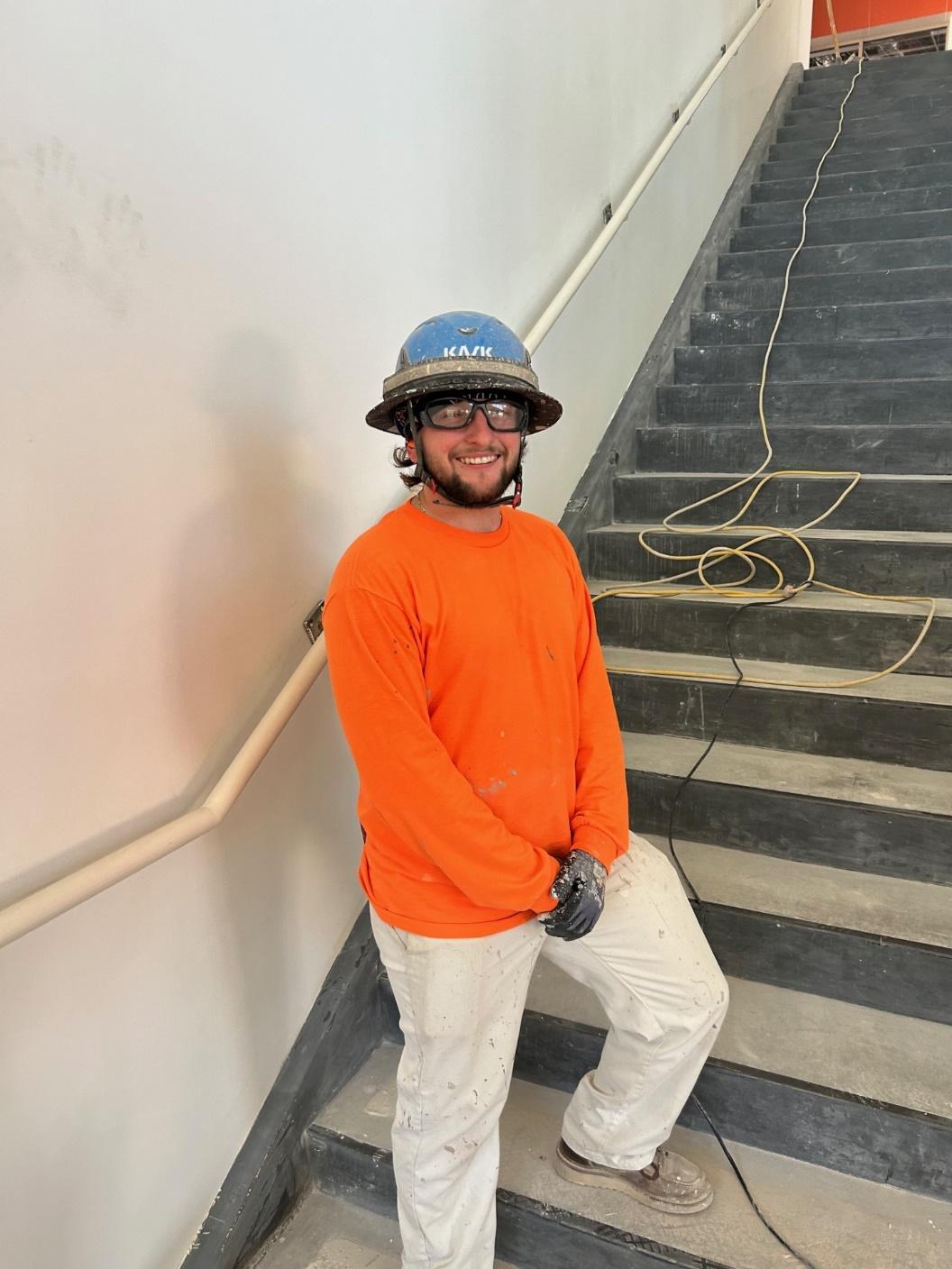 A person wearing a helmet and glassesAI-generated content may be incorrect.