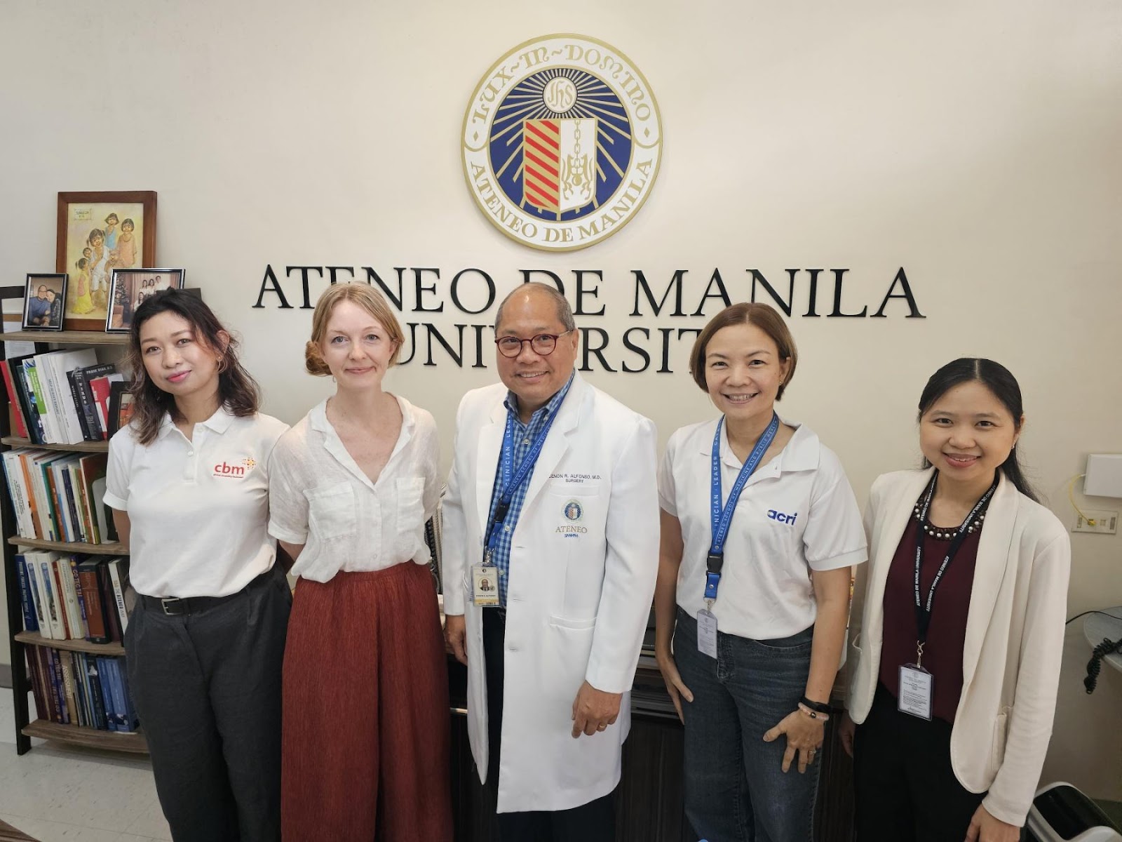 A photo of the meeting between Sucelle Deacosta, program coordinator of CBM Global; Teresa Lawler of CBM Australia; Dr. Dodie Alfonso, Dean of Ateneo School of Medicine and Public Health; Dr. Lourdes ‘Tippy’ Tanchanco of ACRI; and Dr. Angel Dy of ACRI. 