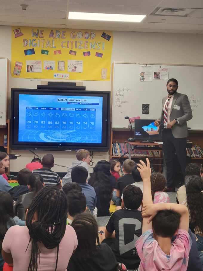 Jonathan Cubit with Hart students