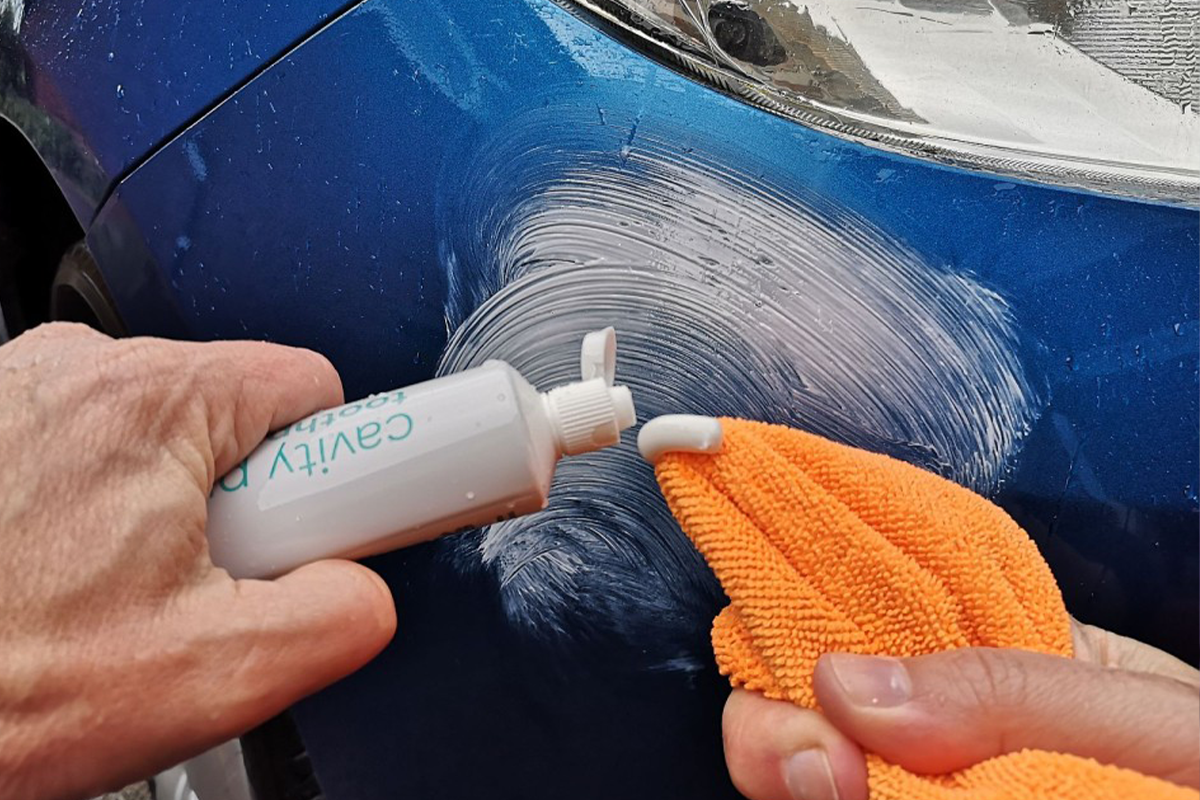 toothpaste method to remove car scratch