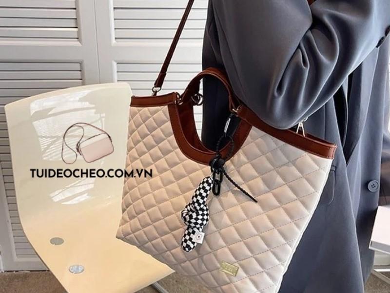 Túi đeo chéo nữ đi chơi cá tính giá rẻ và thời thượng: Top 5 dòng sản phẩm hot nhất cho các nàng