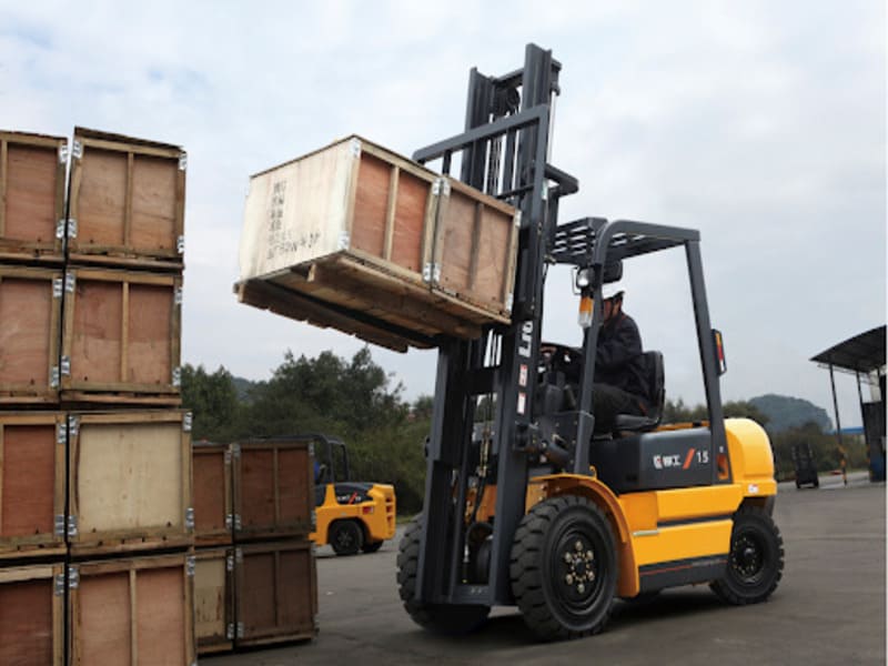 Những cách khắc phục các lỗi thường gặp ở xe nâng điện nhanh chóng và hiệu quả Những cách khắc phục các lỗi thường gặp ở xe nâng điện nhanh chóng và hiệu quả