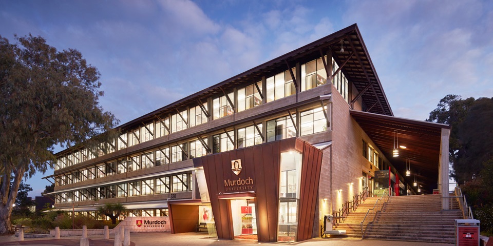 Discover Murdoch University, a leading research institution in Australia, renowned for its innovative programs and commitment to academic excellence.