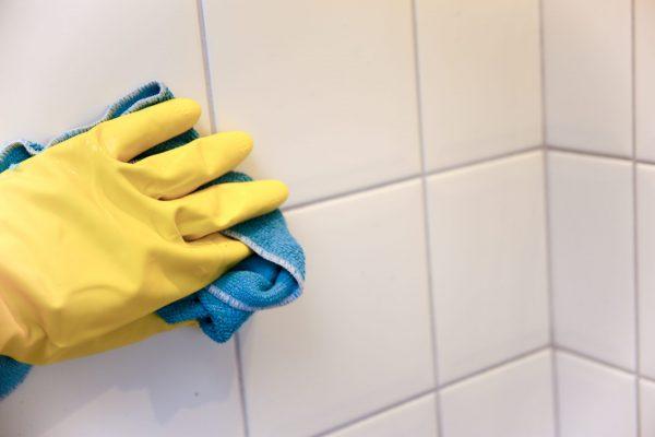 voegen schoonmaken badkamer