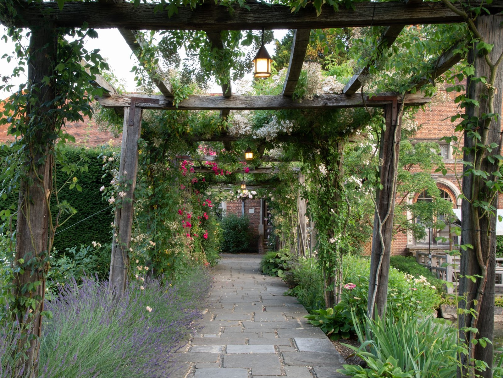 garden tunnel wood