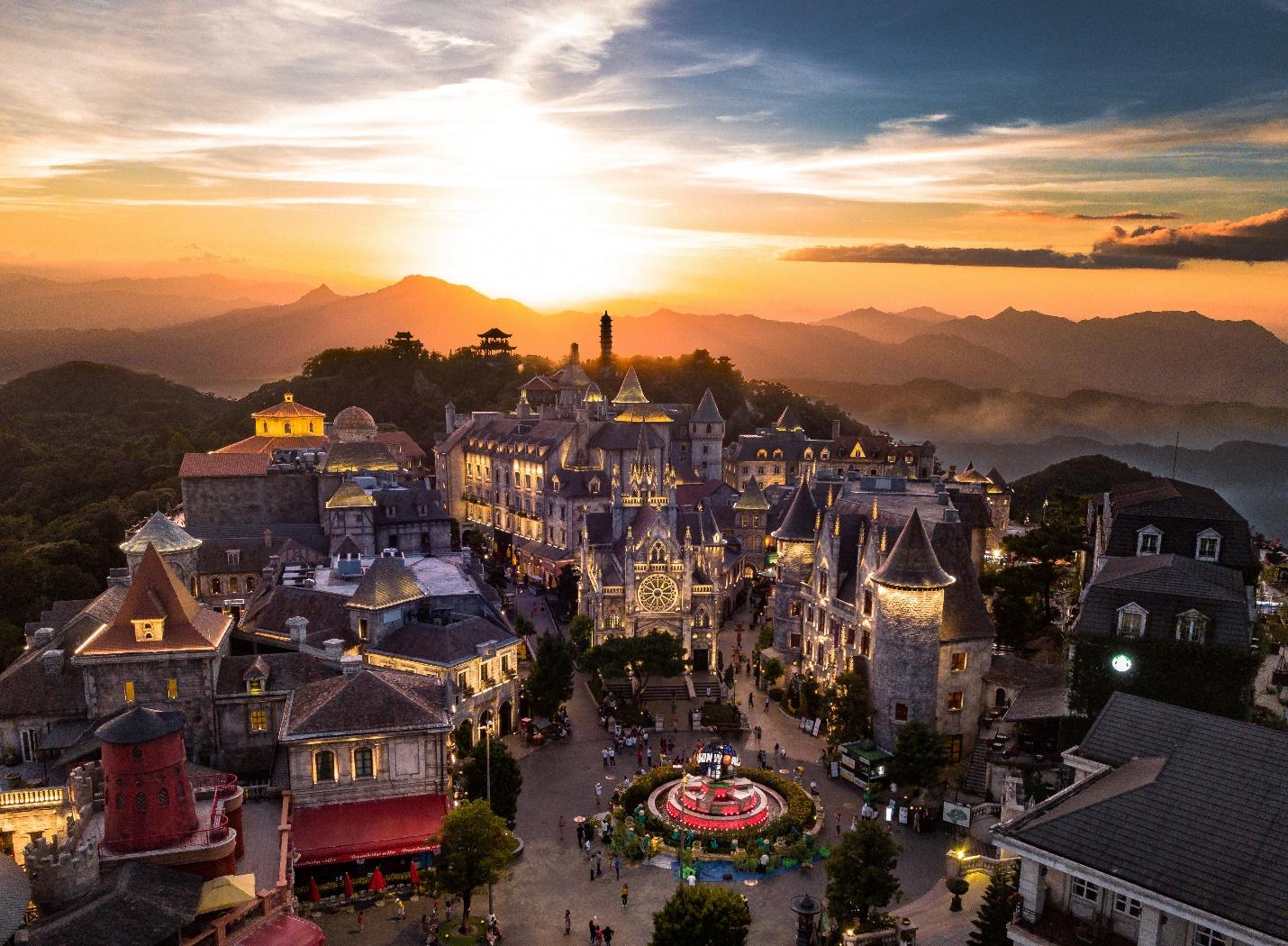 X:\1. TÀI LIỆU CHUNG\Tài liệu chung Sun World\Sun World Ba Na Hills\Hình ảnh - Video\Năm 2024\ẢNH\Ba Na By Night\Landscape\về chiều.jpg