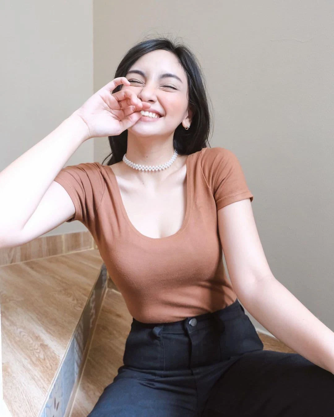 Wanita Seksi yang Membuat Dunia Berputar, wanita seksi, dunia berputar, cewek menggoda