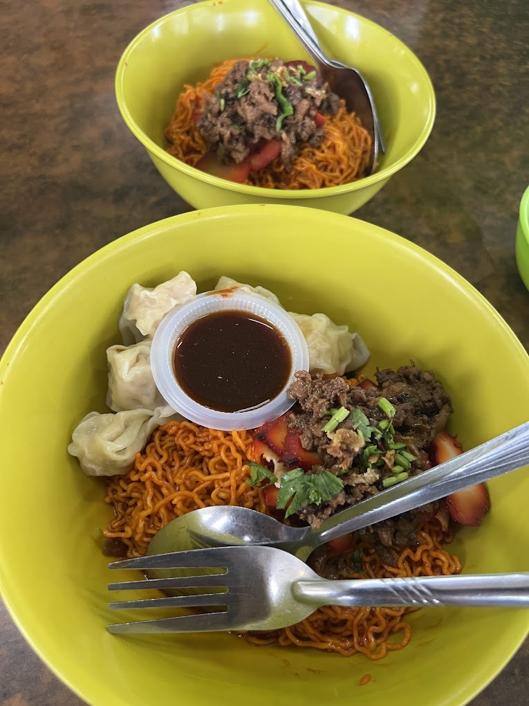 15+ Restoran Mee Kolok Popular Di Sarawak - Dijamin Sedap!