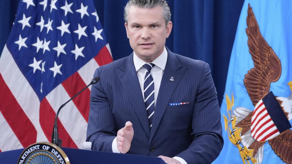 Le secrétaire à la défense Pete Hegseth s'exprime lors d'une conférence de presse au Pentagone à Washington, dimanche 22 juin 2025.