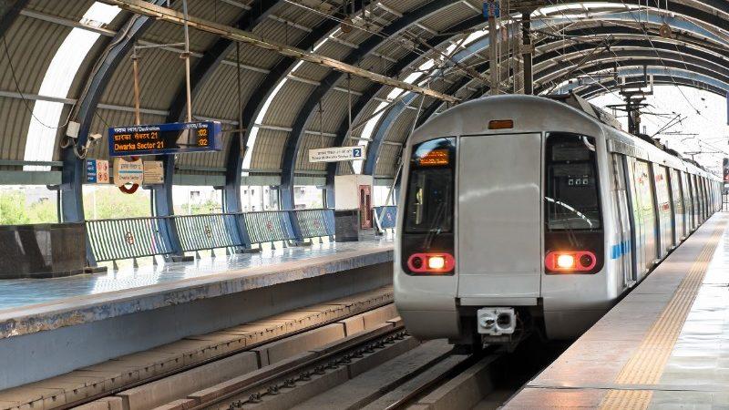 Use the Delhi metro - Best Way to Travel in Delhi