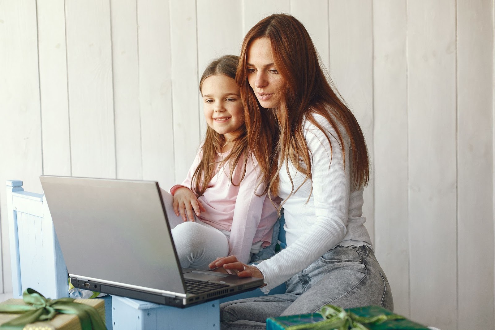 Teaching Your Kids About Tech, Teaching Your Kids About Tech: Build a Website Together with a Website Builder, Days of a Domestic Dad