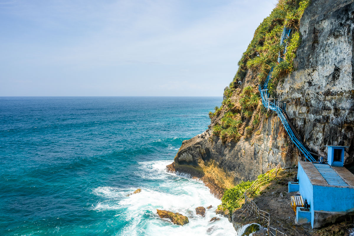 16 Tempat Menarik & Aktiviti di Nusa Penida + Tips Penting!