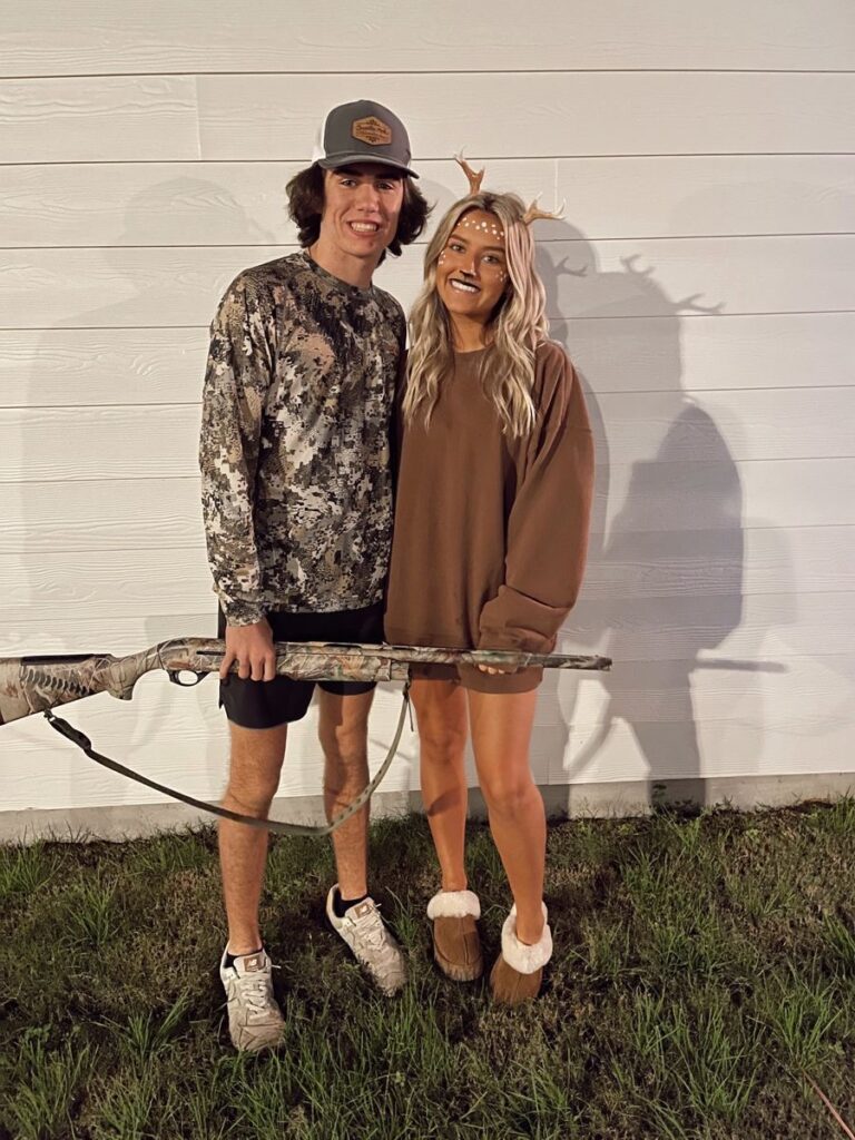 MATCHING HALLOWEEN COSTUMES