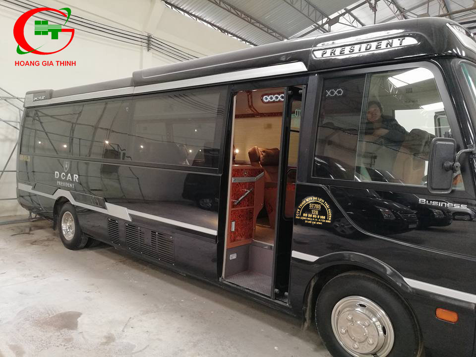 Giá Thuê Xe Limousine Hoàng Gia Thịnh – Chất Lượng Hàng Đầu