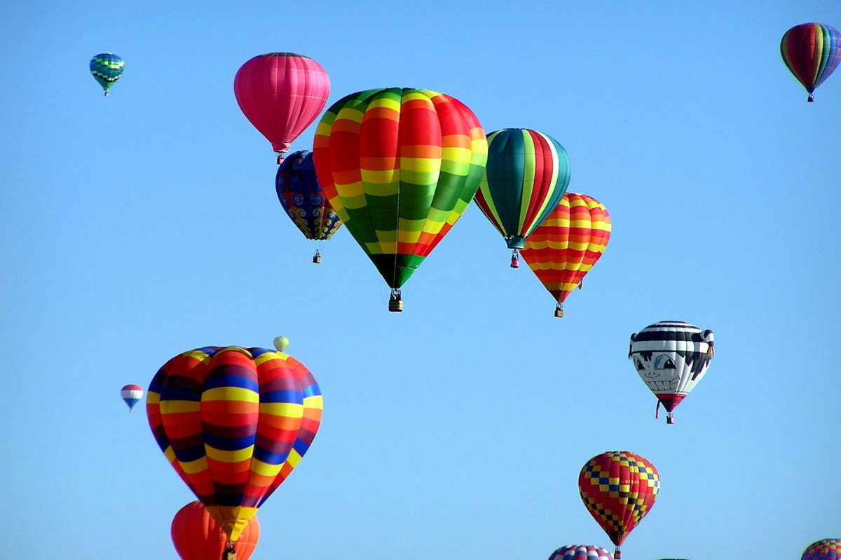 hot air balloon in Brașov 