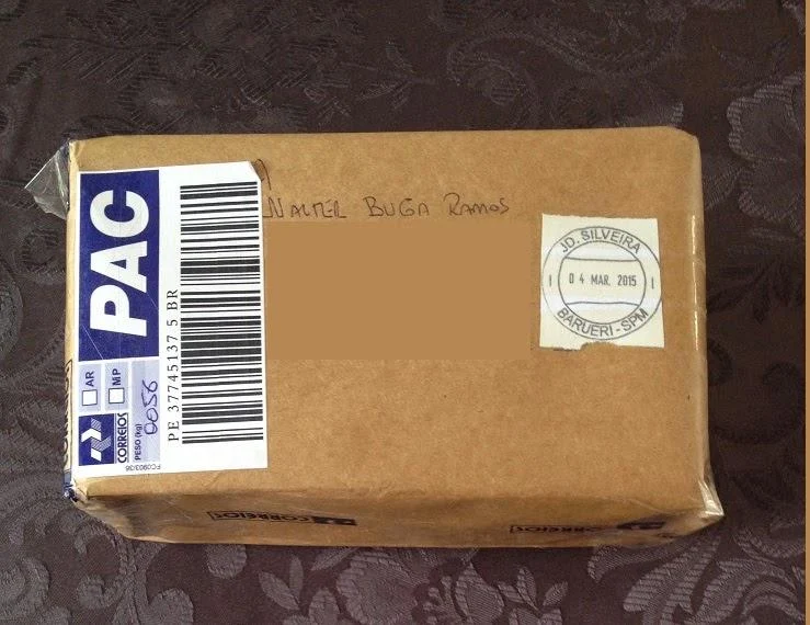 Embalagem PAC com os ganchinhos recebidos