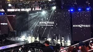 This contains an image of MINHOVERSE' fan meeting in Manila