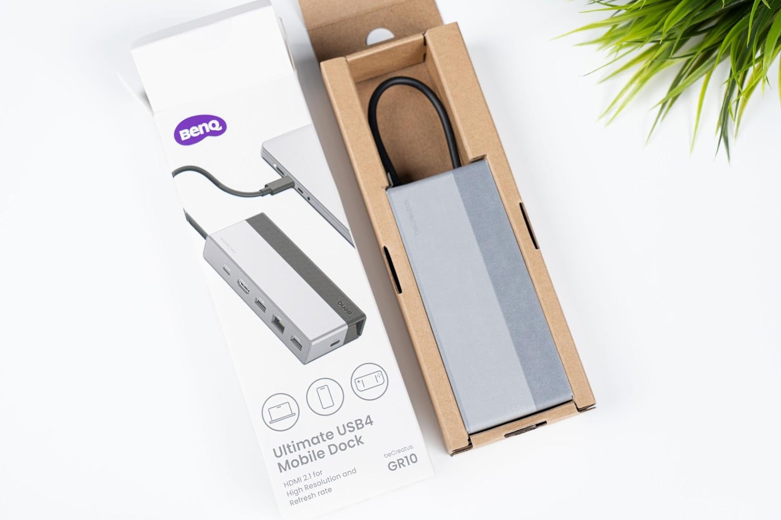 上班寫碼、下班打怪！BenQ beCreatus GR10 擴充 hub 集線器 開箱評測 ｜工程師專武、高效散熱、雙螢幕輸出、HDMI 2.1、4K 144Hz HDR、USB 4、USB 3.2 Gen 2、PD 100W、2.5GbE 基座、Steam Deck、RD280U、ScreenBar Pro 掛燈｜科技狗 - benq, 集線器 - 科技狗 3C DOG