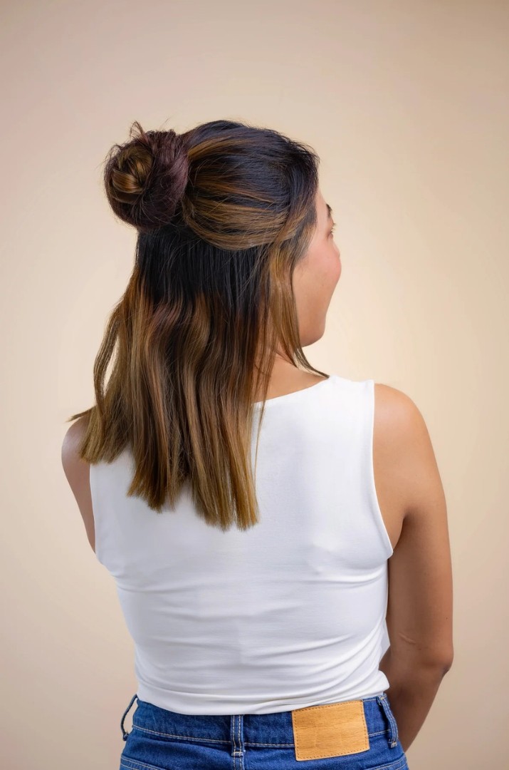 Mesmerising half-up, half-down style for women
