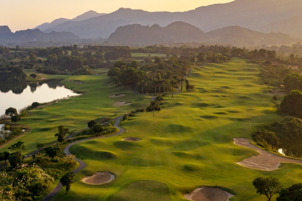 Chơi golf tại Sky Lake Resort & Golf Club - Sky view - Áp dụng cuối tuần