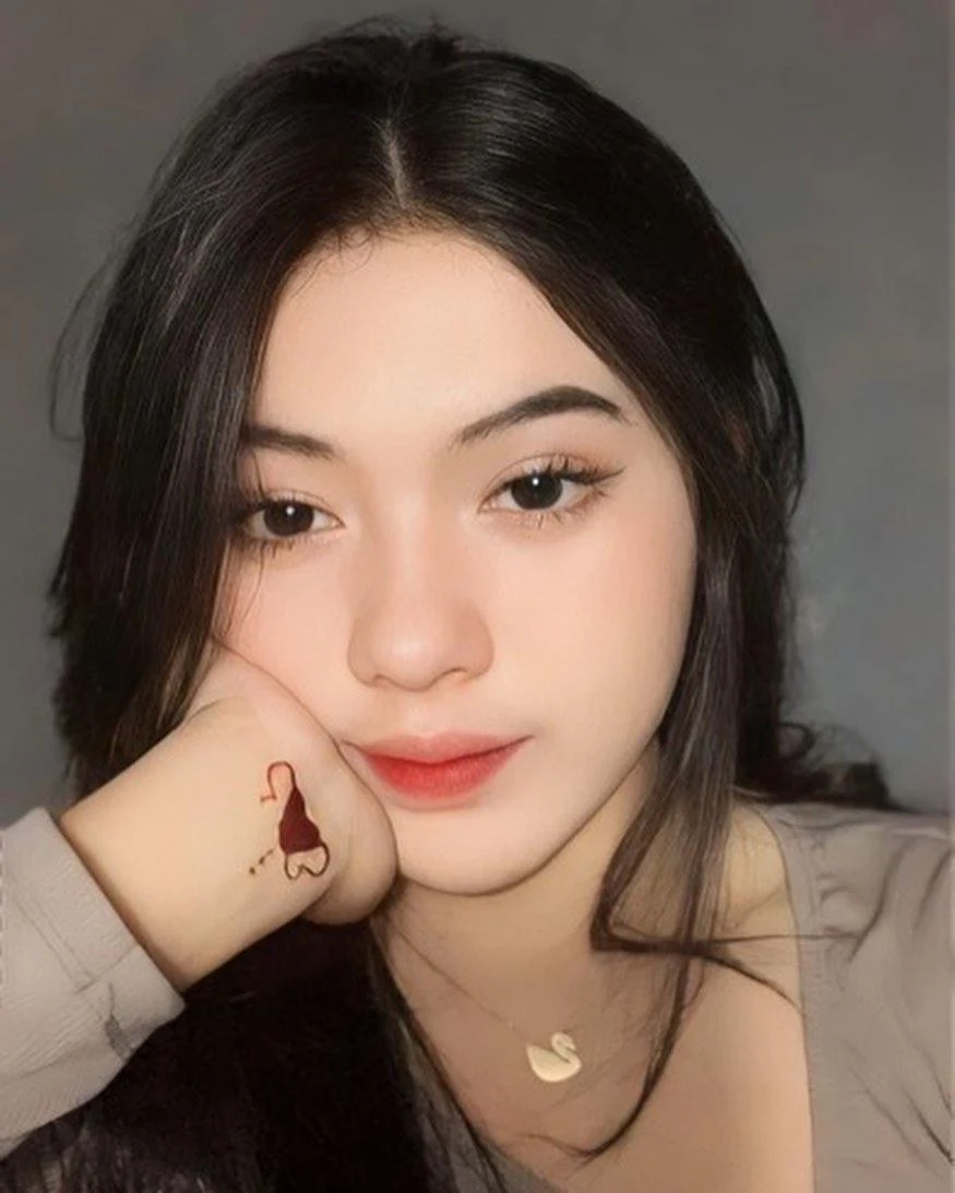 Wanita Cantik yang Membuat Setiap Detik Menjadi Lebih Menantang, wanita cantik, detik menantang, cewek seksi