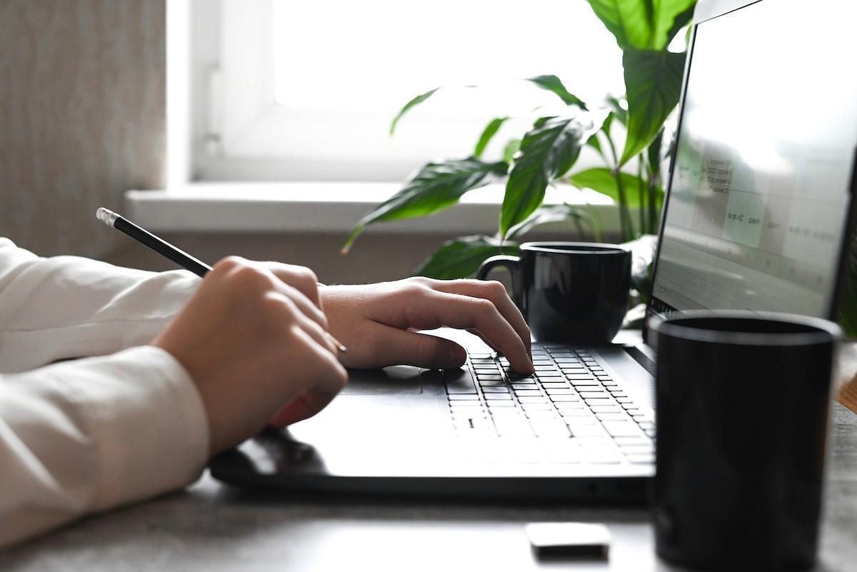 25 Ways To Make Money Online In 2025 💻 💰 - EcoSend Blog