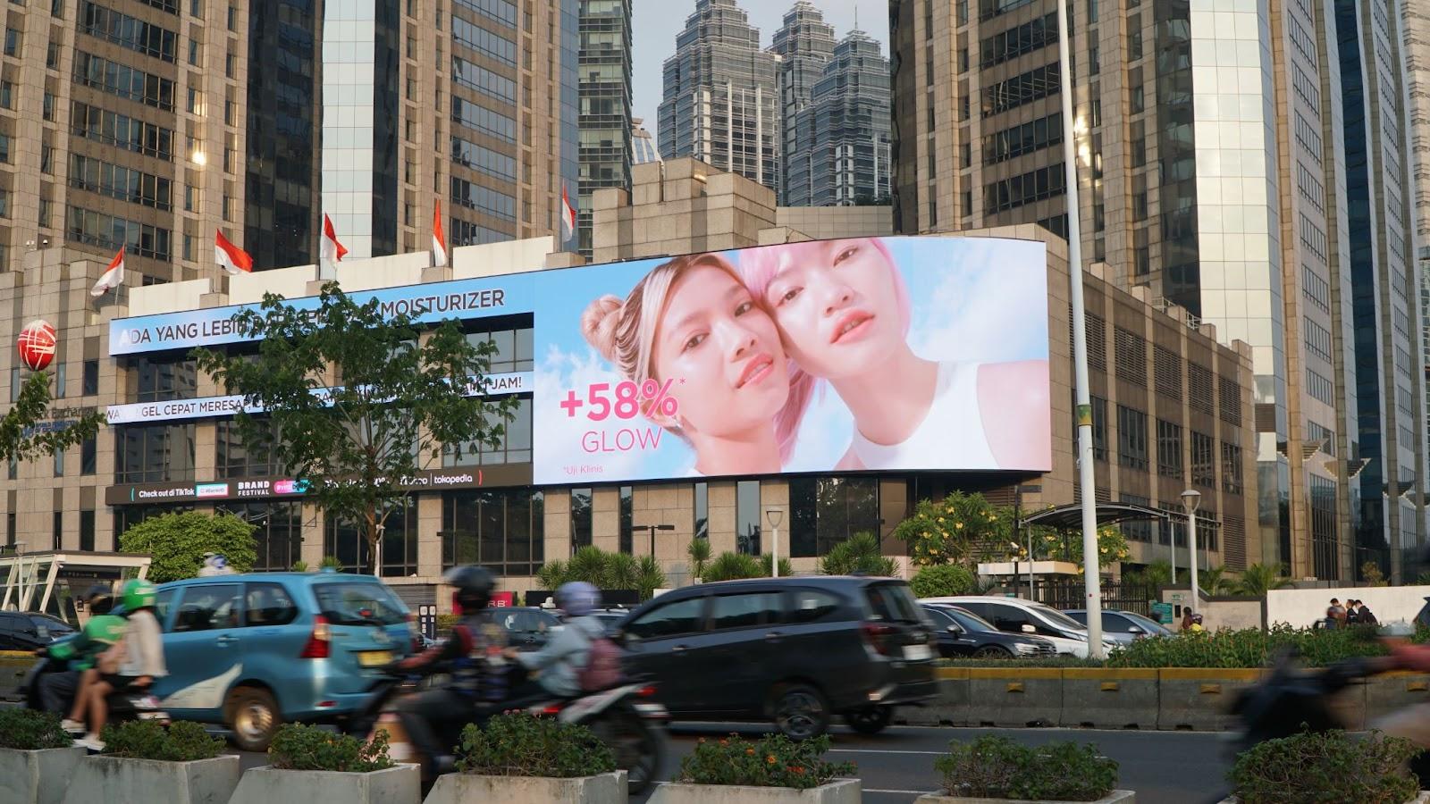 differences-between-baliho-and-billboards