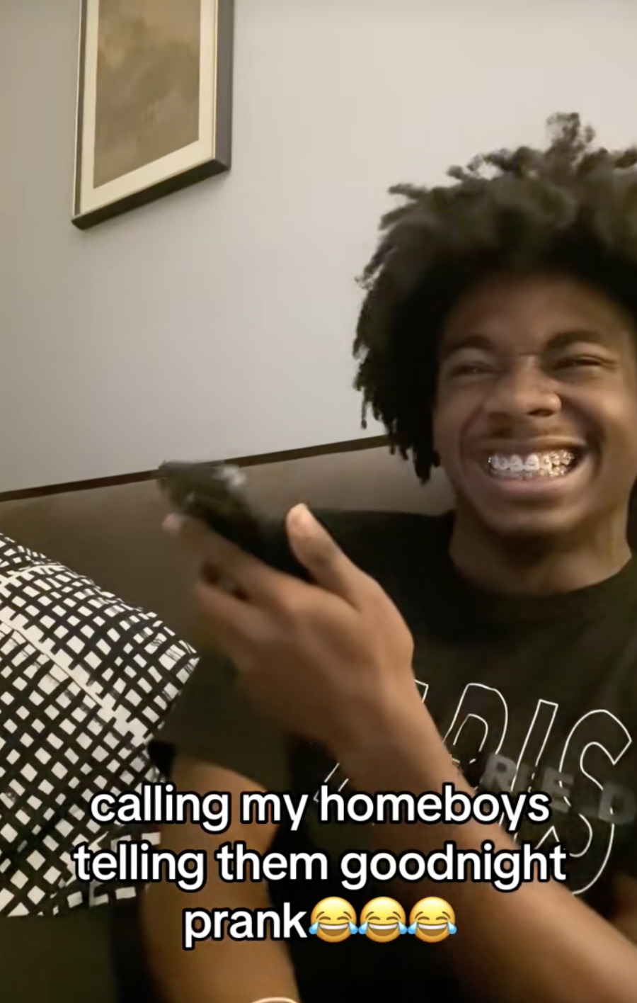 calling my homeboys telling them goodnight prank @n8dayoungin/TikTok, 