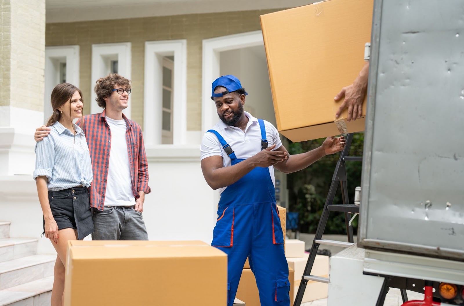 How to Find a Reputable Moving Company: A Realtor’s Guide to Protecting Clients (and Closings)