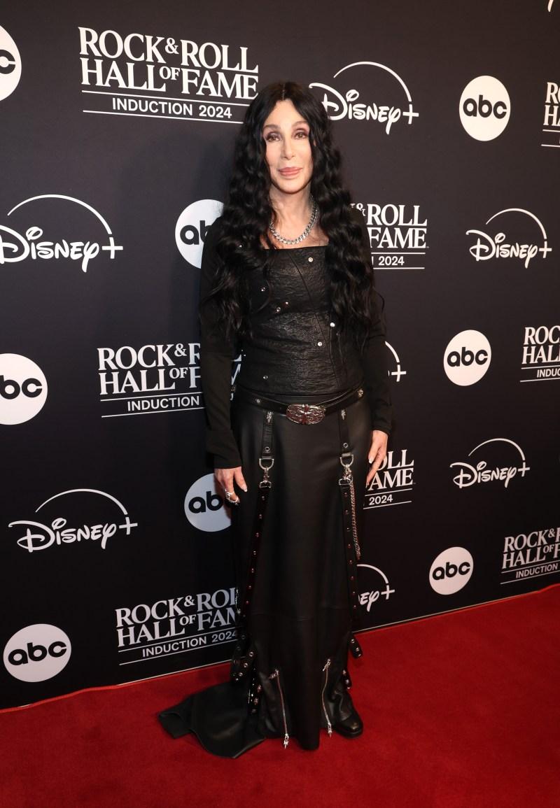 https://deadline.com/wp-content/uploads/2024/10/Cher-Rock-Roll-Hall-Fame-2024-2179643064.jpg?w=800