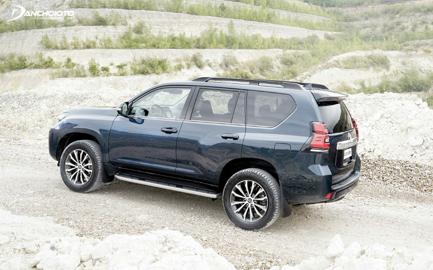 Land Cruiser có khả năng offroad mạnh mẽ