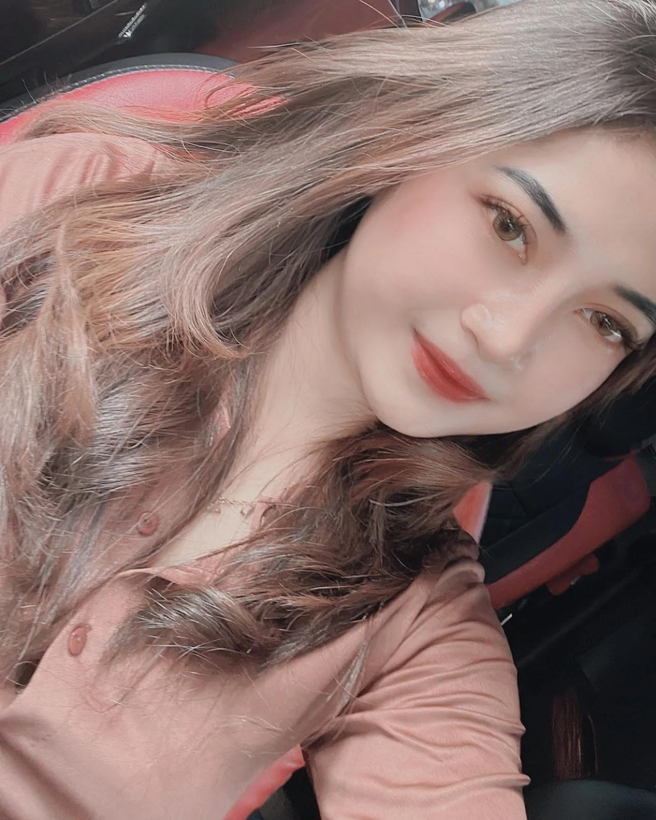 Wanita Manja Menghiasi Hari dengan Pesona, wanita manja, cewek menggoda, gadis cantik