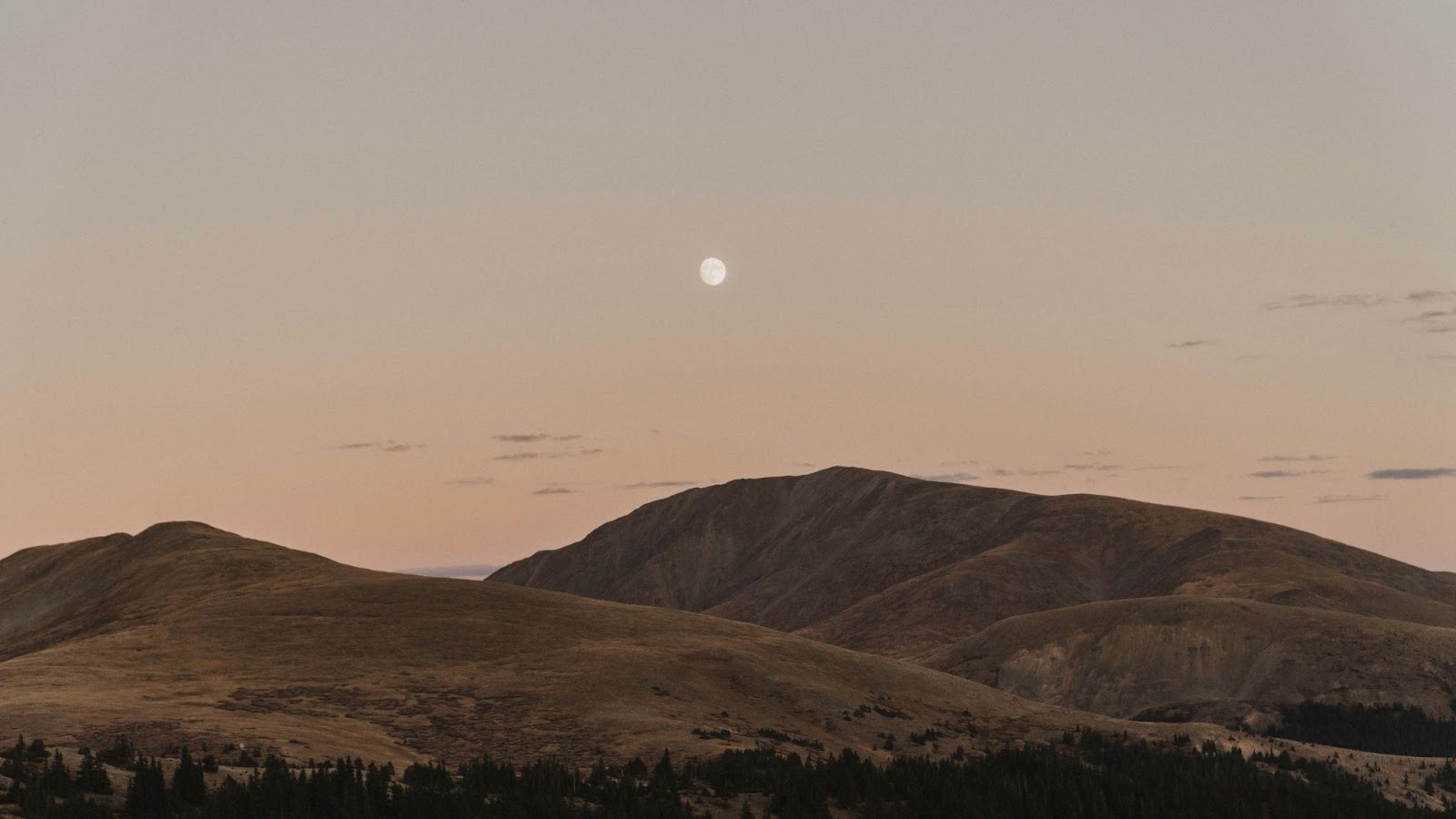 Top 10 Mountains in the U.S. for High-Elevation Cycling