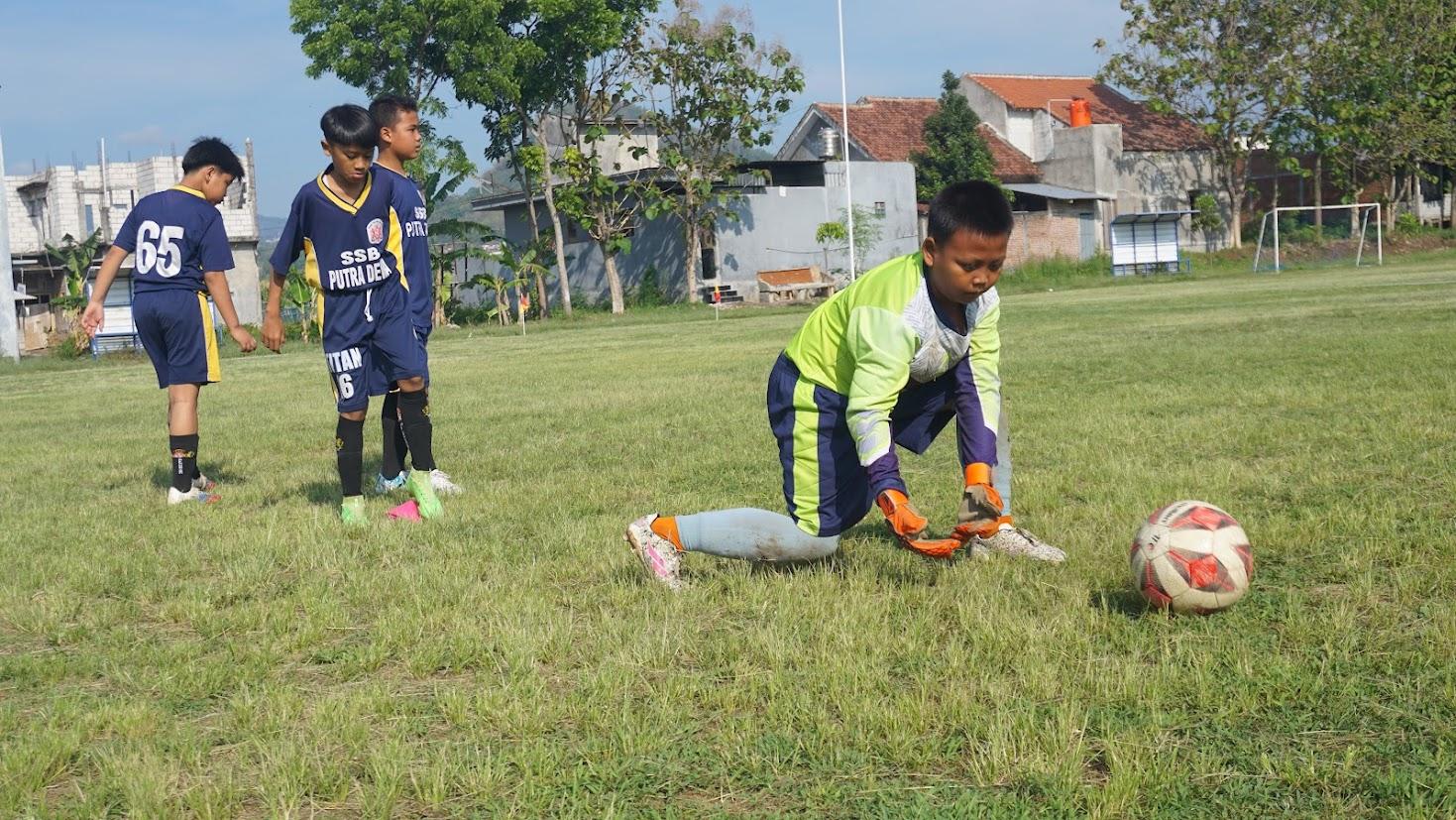 Metode Latihan di SSB Putra Dewa Malang