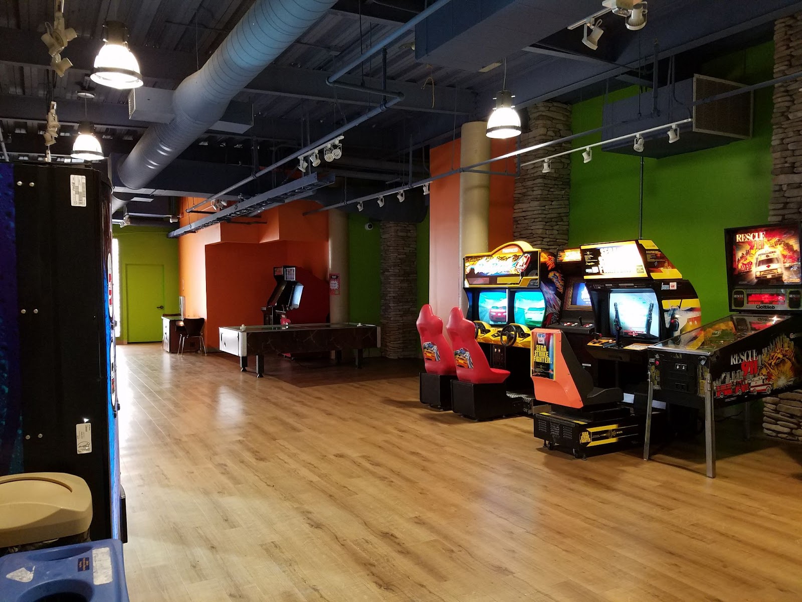 An arcade filled with machines. 