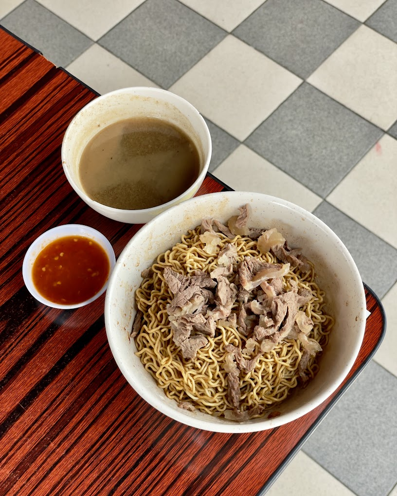 15+ Restoran Mee Kolok Popular Di Sarawak - Dijamin Sedap!