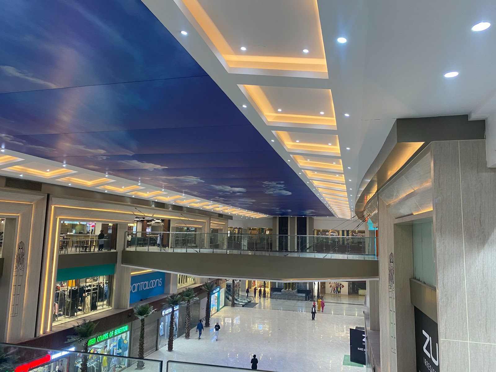 What Makes Bhutani City Center 32 the Perfect Shopping Destination in Noida?