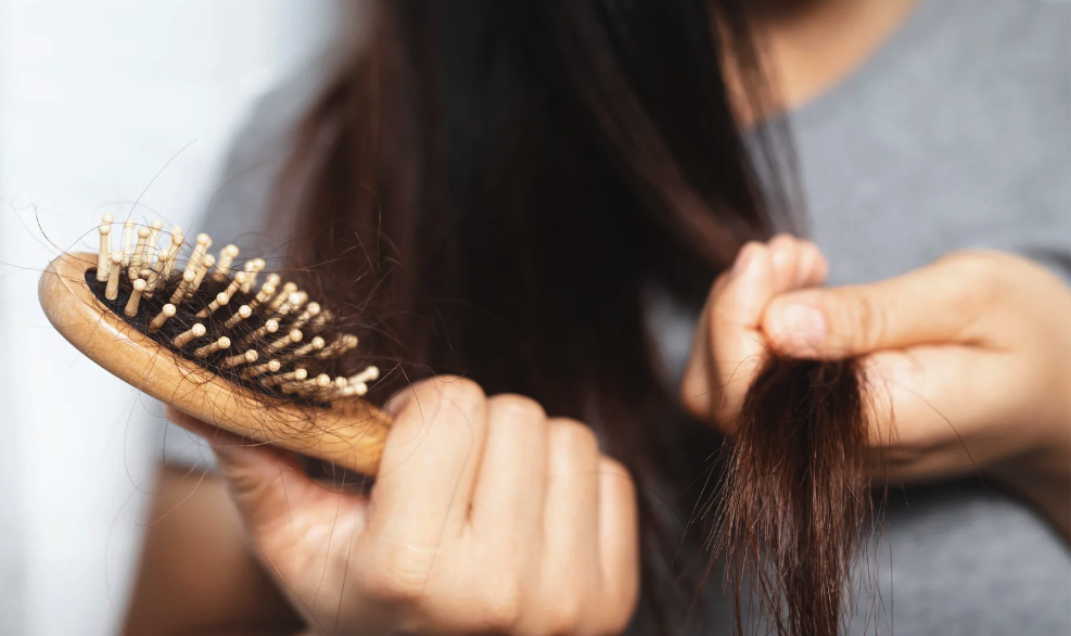 Vitamins to strengthen hair