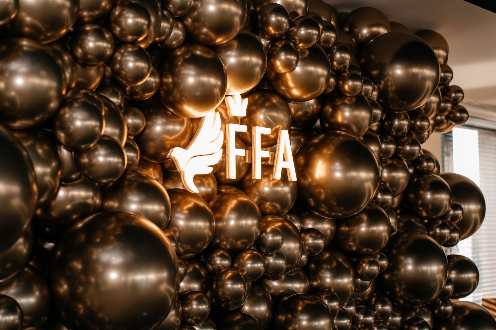 Foto de un evento presencial para egresados de FFA