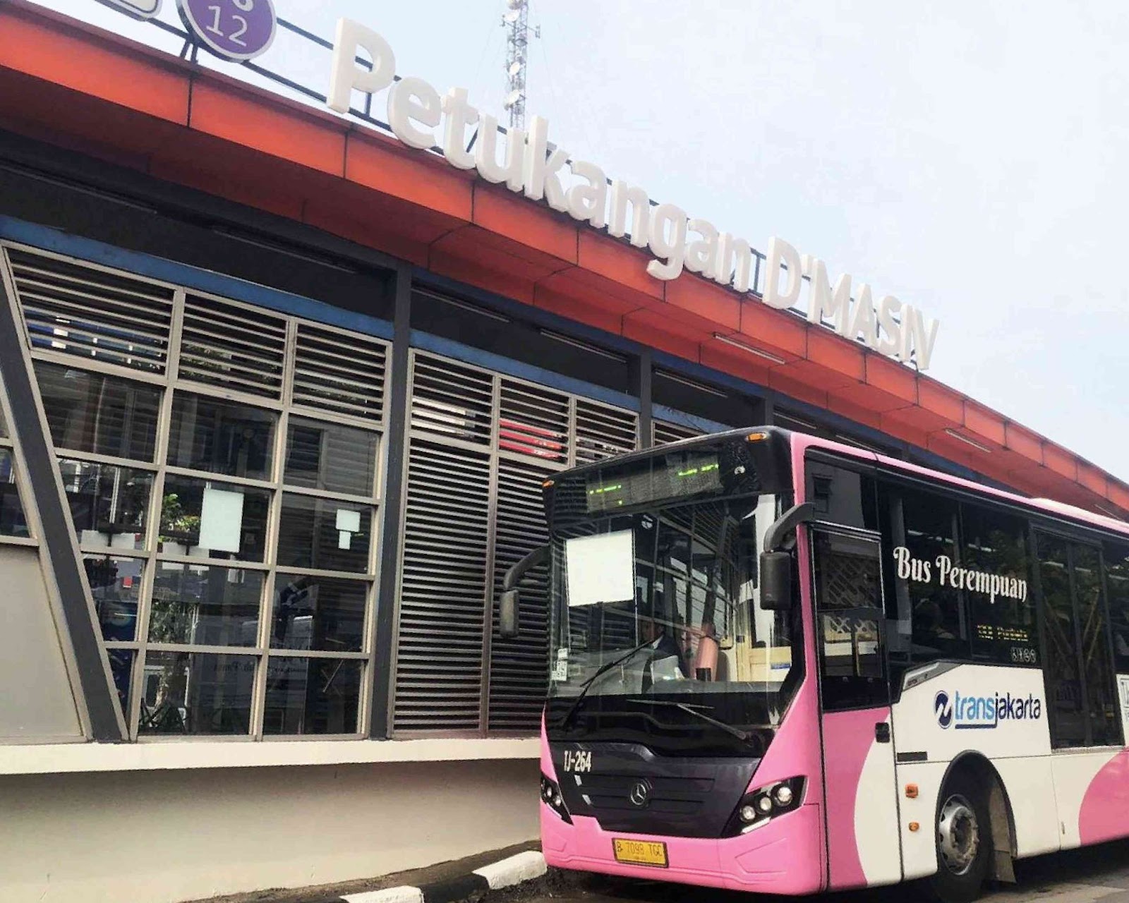 Petukangan D’MASIV Bus Stop. Source: Majalah Lintas