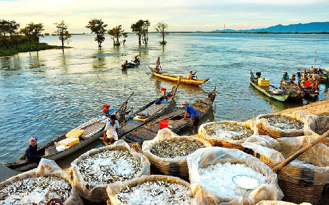 Du lịch Miền Tây vào mùa Hè