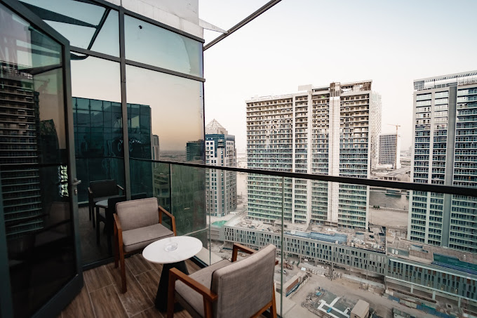 Travel to Dubai - 58 Luxury Hotels near Burj Khalifa, Downtown Dubai - Photo: AD 4nXcrFZEjUNTetU5LjjP5zt2GJkVE7AQGfvR0slfWiKFNJohaGatUZpxlrJjVM2e vYA MyPdXfmhK4PGCQOJE 9zdhXBgZPO3 N