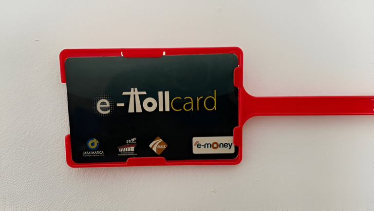 cek saldo e-toll, cara cek saldo e-money, tips perjalanan nyaman, e-money Mandiri, e-toll praktis