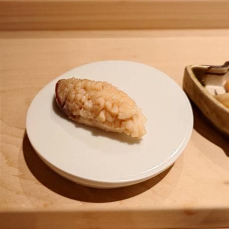 皿の上の食べ物

AI 生成コンテンツは誤りを含む可能性があります。