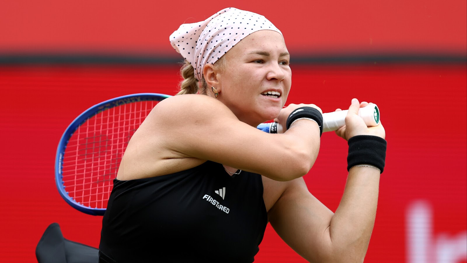 Диана Шнайдер вышла в 1 4 финала