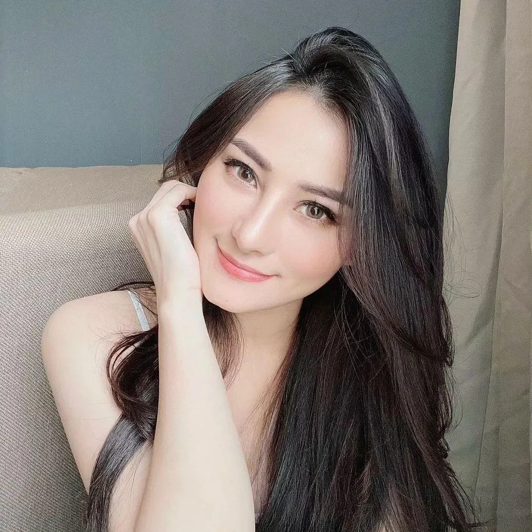 Wanita Seksi yang Membuat Dunia Bergetar, wanita seksi, dunia bergetar, cewek menggoda